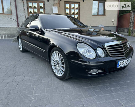 Черный Мерседес Е-Класс, объемом двигателя 2.99 л и пробегом 340 тыс. км за 11000 $, фото 1 на Automoto.ua