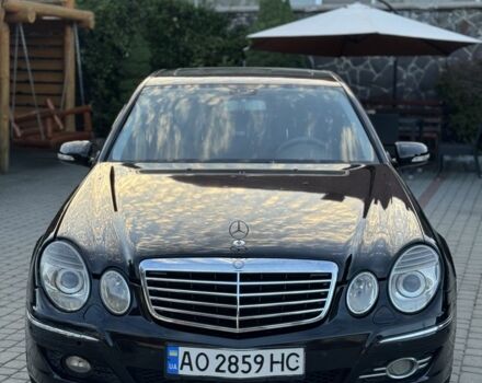 Черный Мерседес Е-Класс, объемом двигателя 2.1 л и пробегом 380 тыс. км за 6700 $, фото 6 на Automoto.ua