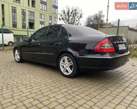 Черный Мерседес Е-Класс, объемом двигателя 3 л и пробегом 351 тыс. км за 9400 $, фото 1 на Automoto.ua