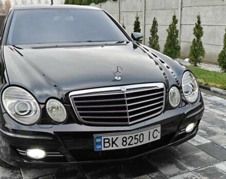 Черный Мерседес Е-Класс, объемом двигателя 2.2 л и пробегом 325 тыс. км за 9900 $, фото 54 на Automoto.ua