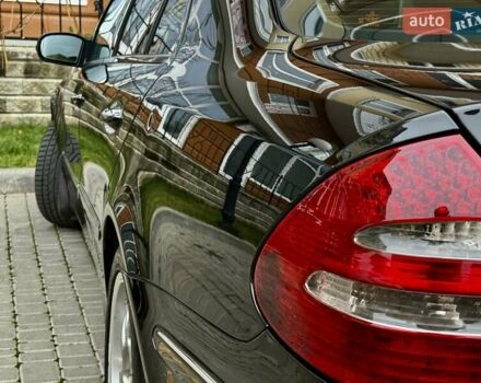 Черный Мерседес Е-Класс, объемом двигателя 2.1 л и пробегом 221 тыс. км за 7800 $, фото 46 на Automoto.ua