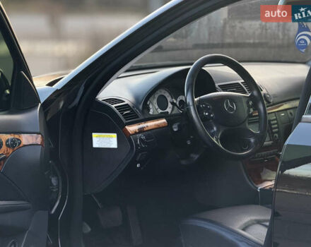 Чорний Мерседес Е-Клас, об'ємом двигуна 3.5 л та пробігом 216 тис. км за 8500 $, фото 22 на Automoto.ua