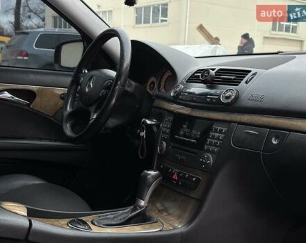 Чорний Мерседес Е-Клас, об'ємом двигуна 1.8 л та пробігом 398 тис. км за 7800 $, фото 39 на Automoto.ua