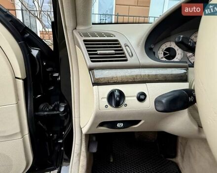 Черный Мерседес Е-Класс, объемом двигателя 2.1 л и пробегом 221 тыс. км за 7800 $, фото 11 на Automoto.ua