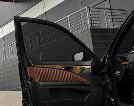 Черный Мерседес Е-Класс, объемом двигателя 3 л и пробегом 384 тыс. км за 9500 $, фото 22 на Automoto.ua