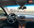Черный Мерседес Е-Класс, объемом двигателя 3.5 л и пробегом 236 тыс. км за 10000 $, фото 11 на Automoto.ua