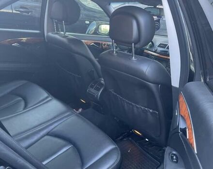 Черный Мерседес Е-Класс, объемом двигателя 3.5 л и пробегом 216 тыс. км за 7600 $, фото 8 на Automoto.ua