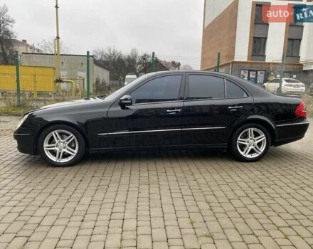 Черный Мерседес Е-Класс, объемом двигателя 3 л и пробегом 351 тыс. км за 9400 $, фото 6 на Automoto.ua