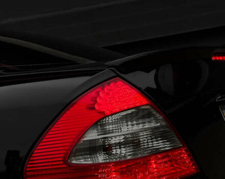 Черный Мерседес Е-Класс, объемом двигателя 3 л и пробегом 384 тыс. км за 9500 $, фото 14 на Automoto.ua