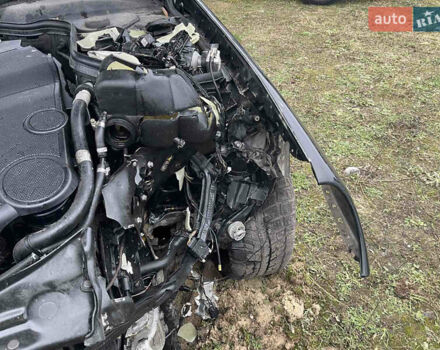 Чорний Мерседес Е-Клас, об'ємом двигуна 2.99 л та пробігом 374 тис. км за 4700 $, фото 26 на Automoto.ua