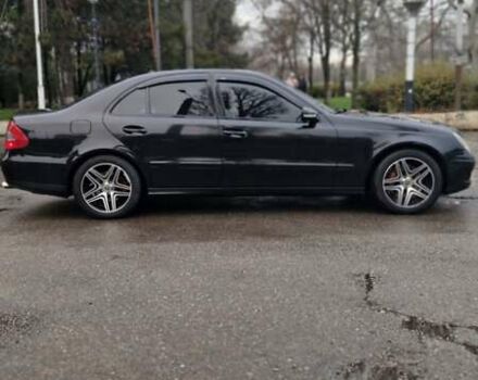 Черный Мерседес Е-Класс, объемом двигателя 1.8 л и пробегом 277 тыс. км за 7500 $, фото 2 на Automoto.ua