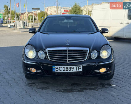 Черный Мерседес Е-Класс, объемом двигателя 2.5 л и пробегом 250 тыс. км за 6450 $, фото 2 на Automoto.ua