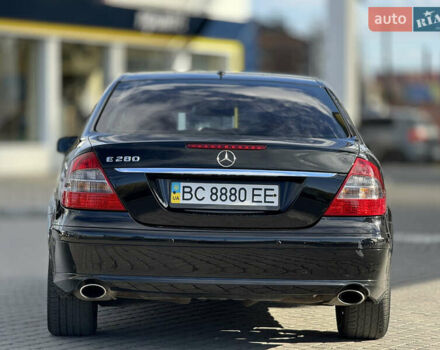 Мерседес Е-Клас 2007 у Івано-Франківську на Automoto.ua Чорний Мерседес Е-Клас, об'ємом двигуна 3 л та пробігом 309 тис. км за 6300 $, фото 4 на Automoto.ua
