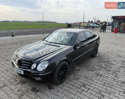 Черный Мерседес Е-Класс, объемом двигателя 2.15 л и пробегом 247 тыс. км за 9500 $, фото 3 на Automoto.ua