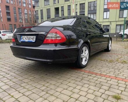 Черный Мерседес Е-Класс, объемом двигателя 3 л и пробегом 351 тыс. км за 9400 $, фото 3 на Automoto.ua