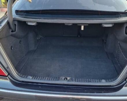 Черный Мерседес Е-Класс, объемом двигателя 2 л и пробегом 270 тыс. км за 8100 $, фото 4 на Automoto.ua