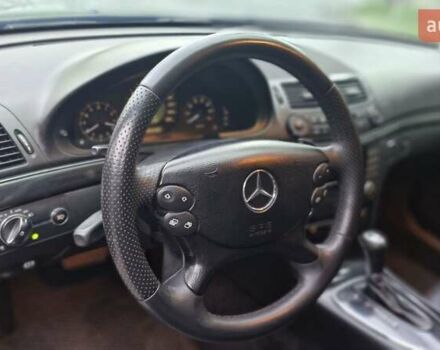 Черный Мерседес Е-Класс, объемом двигателя 1.8 л и пробегом 277 тыс. км за 7500 $, фото 14 на Automoto.ua