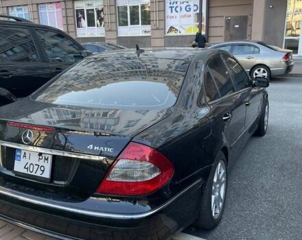 Черный Мерседес Е-Класс, объемом двигателя 3.5 л и пробегом 216 тыс. км за 7600 $, фото 4 на Automoto.ua