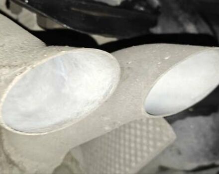 Черный Мерседес Е-Класс, объемом двигателя 2.2 л и пробегом 325 тыс. км за 9900 $, фото 15 на Automoto.ua