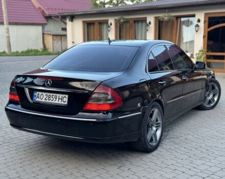 Черный Мерседес Е-Класс, объемом двигателя 2.1 л и пробегом 380 тыс. км за 6700 $, фото 1 на Automoto.ua