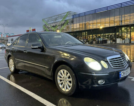Мерседес Е-Клас 2008 у Чернігові на Automoto.ua Чорний Мерседес Е-Клас, об'ємом двигуна 3 л та пробігом 291 тис. км за 9200 $, фото 1 на Automoto.ua