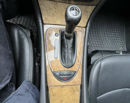 Черный Мерседес Е-Класс, объемом двигателя 2.99 л и пробегом 370 тыс. км за 10600 $, фото 19 на Automoto.ua