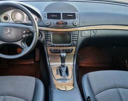 Чорний Мерседес Е-Клас, об'ємом двигуна 2.15 л та пробігом 263 тис. км за 9999 $, фото 8 на Automoto.ua