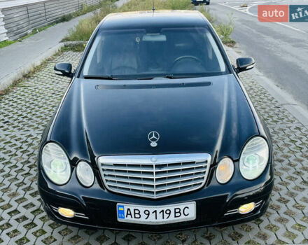 Черный Мерседес Е-Класс, объемом двигателя 2.15 л и пробегом 470 тыс. км за 7999 $, фото 2 на Automoto.ua