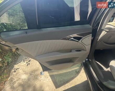 Чорний Мерседес Е-Клас, об'ємом двигуна 3.5 л та пробігом 312 тис. км за 6950 $, фото 35 на Automoto.ua