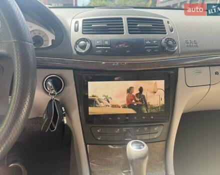 Черный Мерседес Е-Класс, объемом двигателя 3.5 л и пробегом 312 тыс. км за 8400 $, фото 31 на Automoto.ua