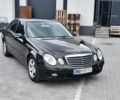 Черный Мерседес Е-Класс, объемом двигателя 2.2 л и пробегом 282 тыс. км за 7750 $, фото 1 на Automoto.ua