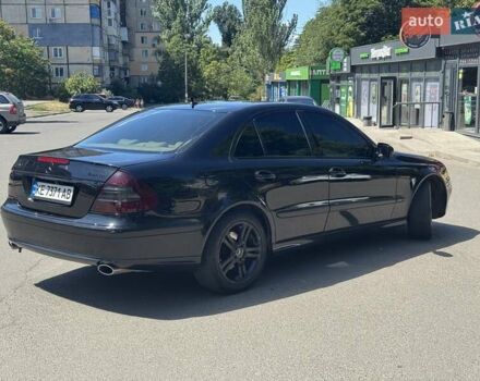 Черный Мерседес Е-Класс, объемом двигателя 3.5 л и пробегом 312 тыс. км за 8400 $, фото 5 на Automoto.ua