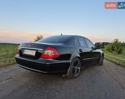 Черный Мерседес Е-Класс, объемом двигателя 2.15 л и пробегом 249 тыс. км за 8500 $, фото 2 на Automoto.ua