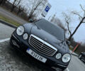Черный Мерседес Е-Класс, объемом двигателя 2.15 л и пробегом 323 тыс. км за 7800 $, фото 2 на Automoto.ua