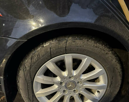 Мерседес Е-Клас 2008 у Чернігові на Automoto.ua Чорний Мерседес Е-Клас, об'ємом двигуна 3 л та пробігом 291 тис. км за 9200 $, фото 16 на Automoto.ua