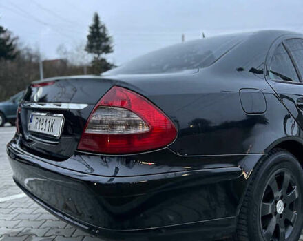 Черный Мерседес Е-Класс, объемом двигателя 2.15 л и пробегом 323 тыс. км за 7800 $, фото 6 на Automoto.ua