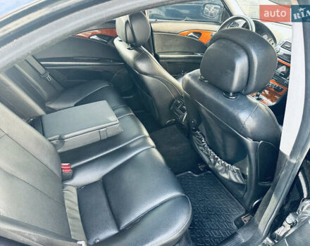 Черный Мерседес Е-Класс, объемом двигателя 2.15 л и пробегом 470 тыс. км за 7999 $, фото 10 на Automoto.ua