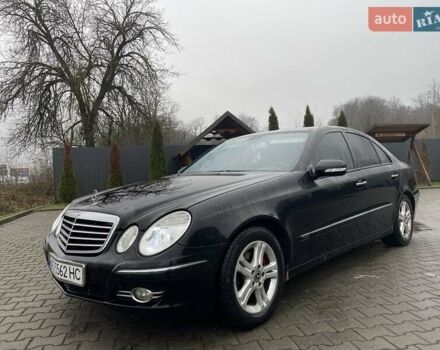 Черный Мерседес Е-Класс, объемом двигателя 2.1 л и пробегом 375 тыс. км за 8200 $, фото 7 на Automoto.ua