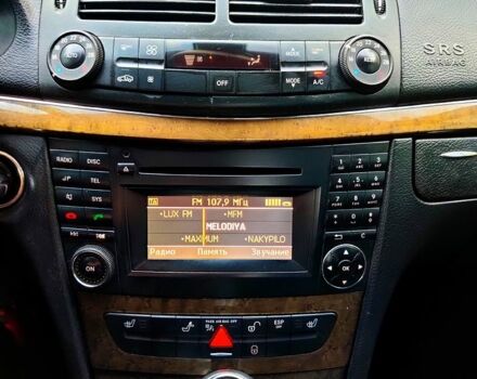 Черный Мерседес Е-Класс, объемом двигателя 1.8 л и пробегом 252 тыс. км за 7850 $, фото 7 на Automoto.ua