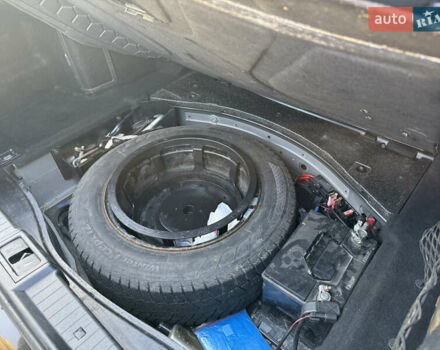 Чорний Мерседес Е-Клас, об'ємом двигуна 2.15 л та пробігом 380 тис. км за 10200 $, фото 33 на Automoto.ua