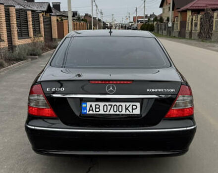 Чорний Мерседес Е-Клас, об'ємом двигуна 1.8 л та пробігом 125 тис. км за 10000 $, фото 4 на Automoto.ua