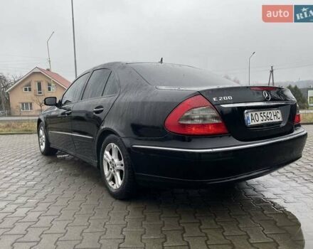 Черный Мерседес Е-Класс, объемом двигателя 2.1 л и пробегом 375 тыс. км за 8200 $, фото 4 на Automoto.ua