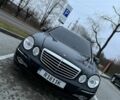 Черный Мерседес Е-Класс, объемом двигателя 2.1 л и пробегом 323 тыс. км за 7800 $, фото 2 на Automoto.ua
