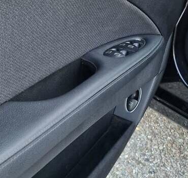 Чорний Мерседес Е-Клас, об'ємом двигуна 2.15 л та пробігом 263 тис. км за 9999 $, фото 26 на Automoto.ua