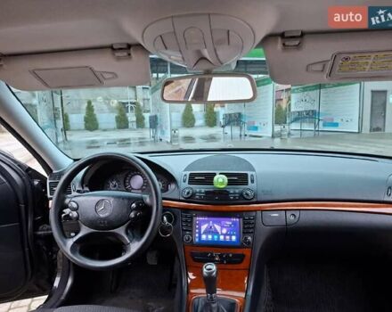 Чорний Мерседес Е-Клас, об'ємом двигуна 1.8 л та пробігом 340 тис. км за 8500 $, фото 11 на Automoto.ua
