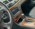 Черный Мерседес Е-Класс, объемом двигателя 2.5 л и пробегом 284 тыс. км за 7800 $, фото 12 на Automoto.ua