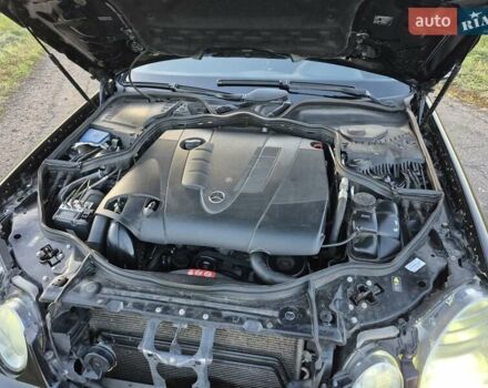 Черный Мерседес Е-Класс, объемом двигателя 2.15 л и пробегом 249 тыс. км за 8500 $, фото 4 на Automoto.ua