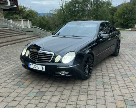 Черный Мерседес Е-Класс, объемом двигателя 2.99 л и пробегом 370 тыс. км за 10600 $, фото 3 на Automoto.ua