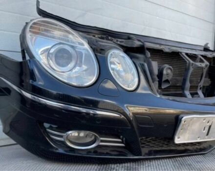 Черный Мерседес Е-Класс, объемом двигателя 0 л и пробегом 200 тыс. км за 350 $, фото 1 на Automoto.ua