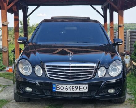Чорний Мерседес Е-Клас, об'ємом двигуна 2 л та пробігом 320 тис. км за 8200 $, фото 5 на Automoto.ua